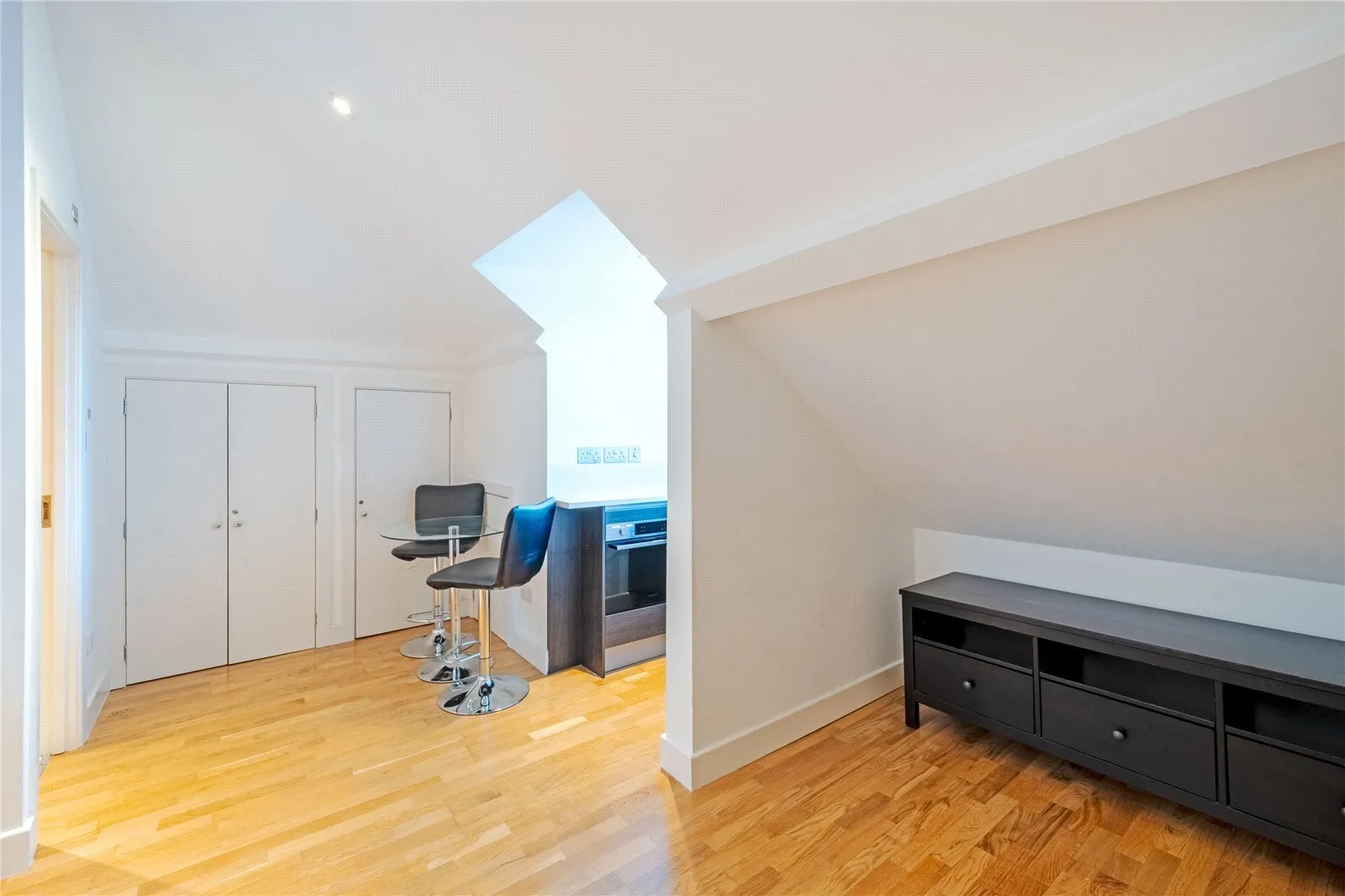 Fitzjohns Avenue, Hampstead, London, NW3
