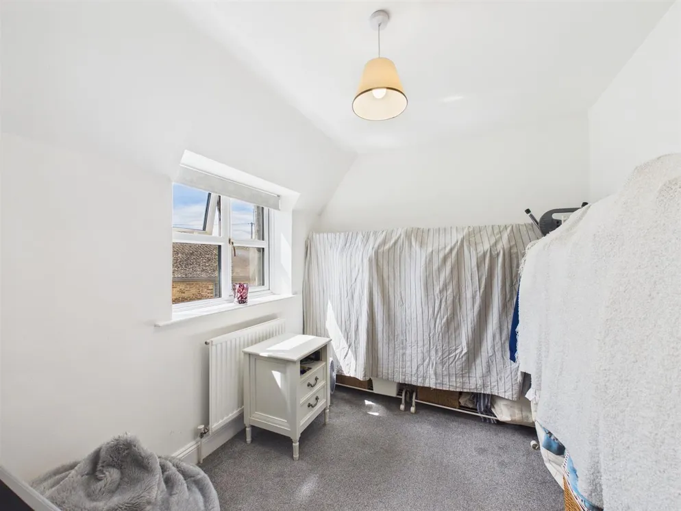 Property carousel item 17