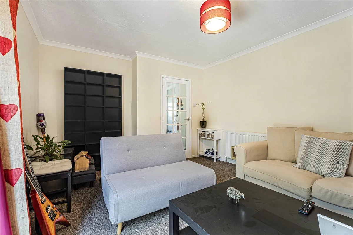 Manor Close, Cassington, Witney, Oxfordshire, OX29