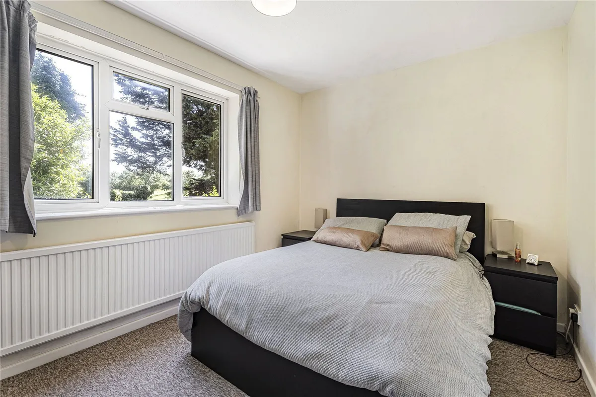 Manor Close, Cassington, Witney, Oxfordshire, OX29