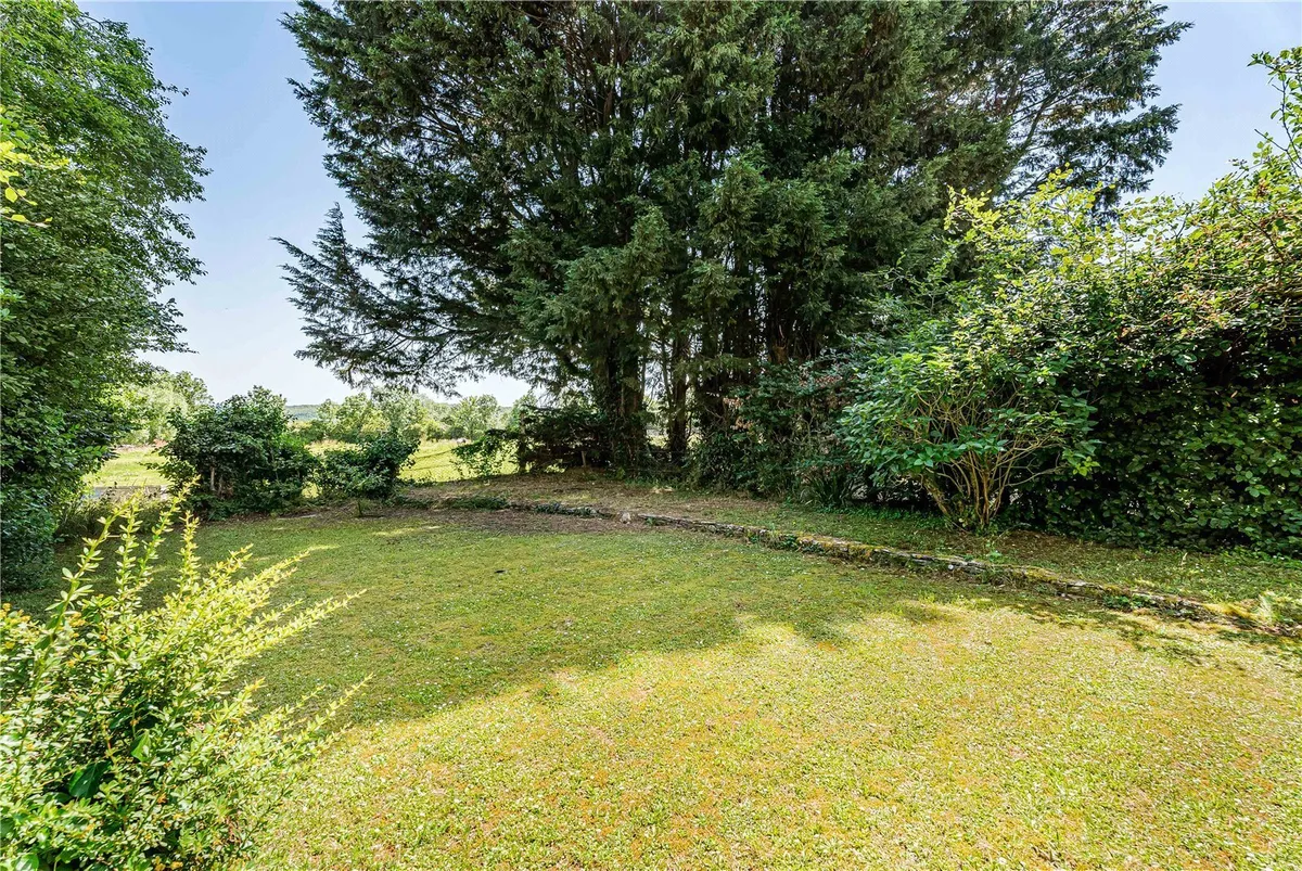 Manor Close, Cassington, Witney, Oxfordshire, OX29