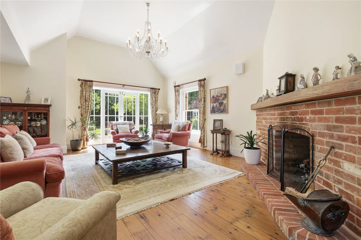High Street, Kelvedon, CO5 photo 6