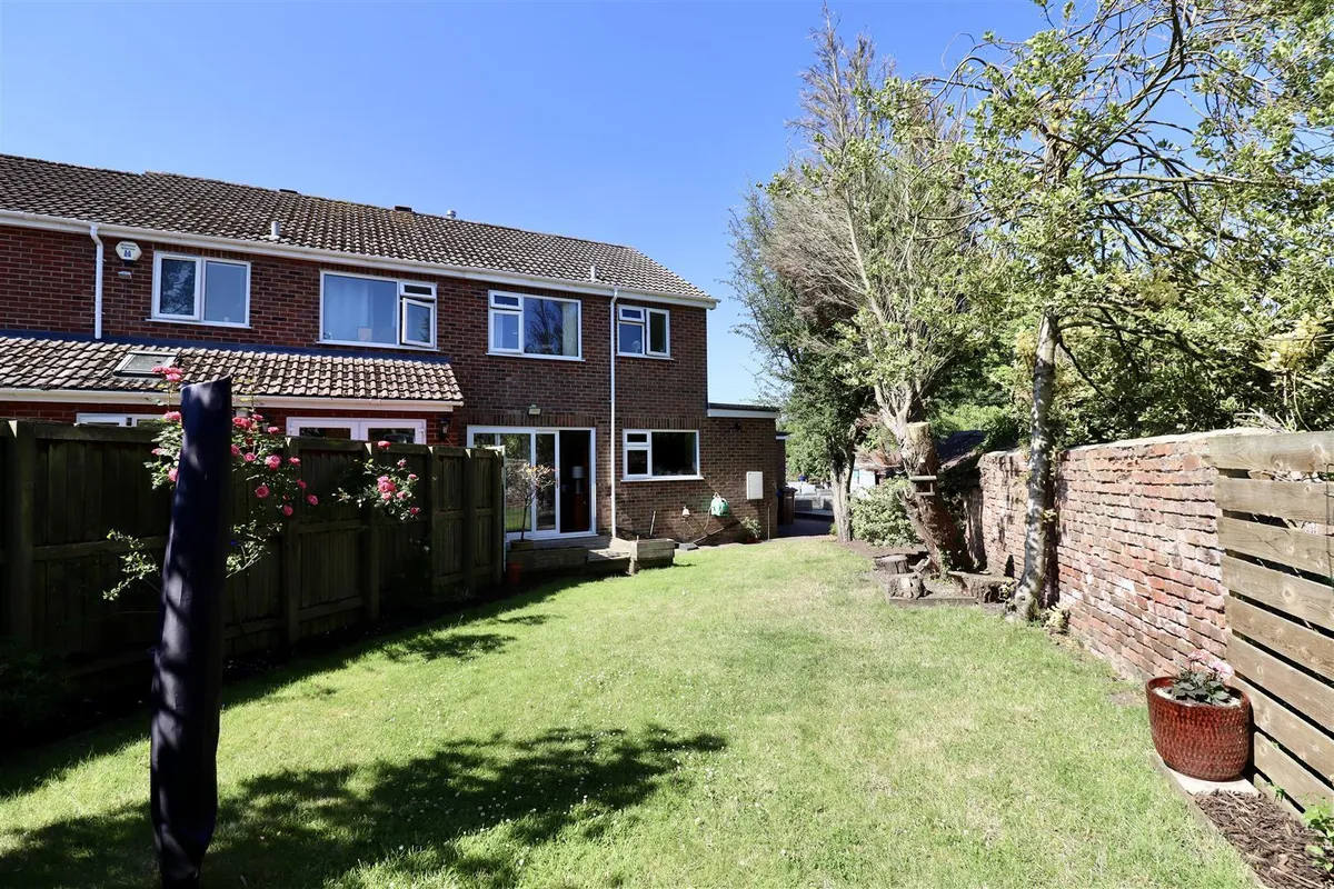 Beckside Close, Barmby Moor