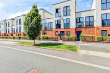 The Avenue, Corby