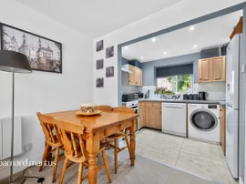 Berrylands, Surbiton thumb 3