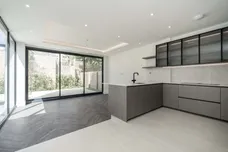 6 Castlebar Hill, London, W5 photo 3