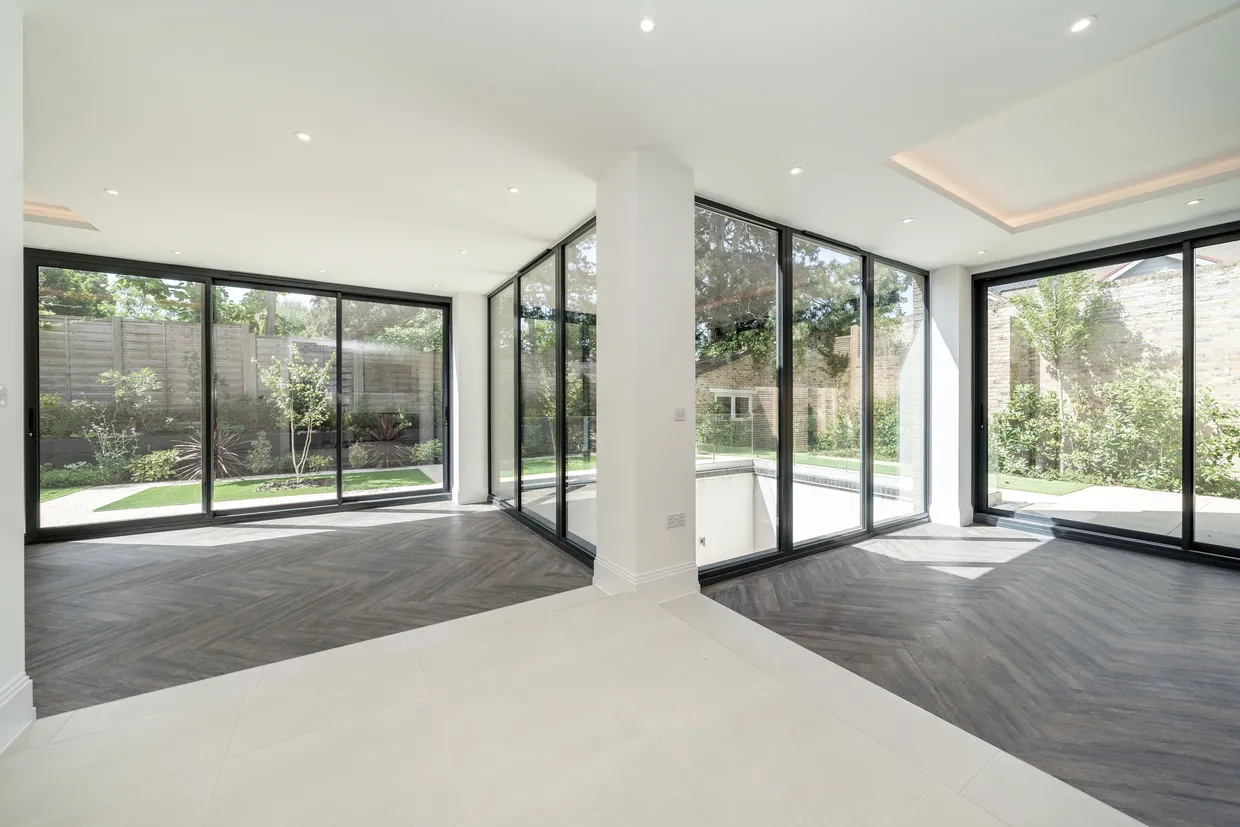 6 Castlebar Hill, London, W5 photo 5