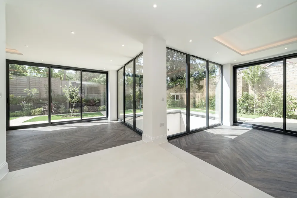 6 Castlebar Hill, London, W5 photo 5