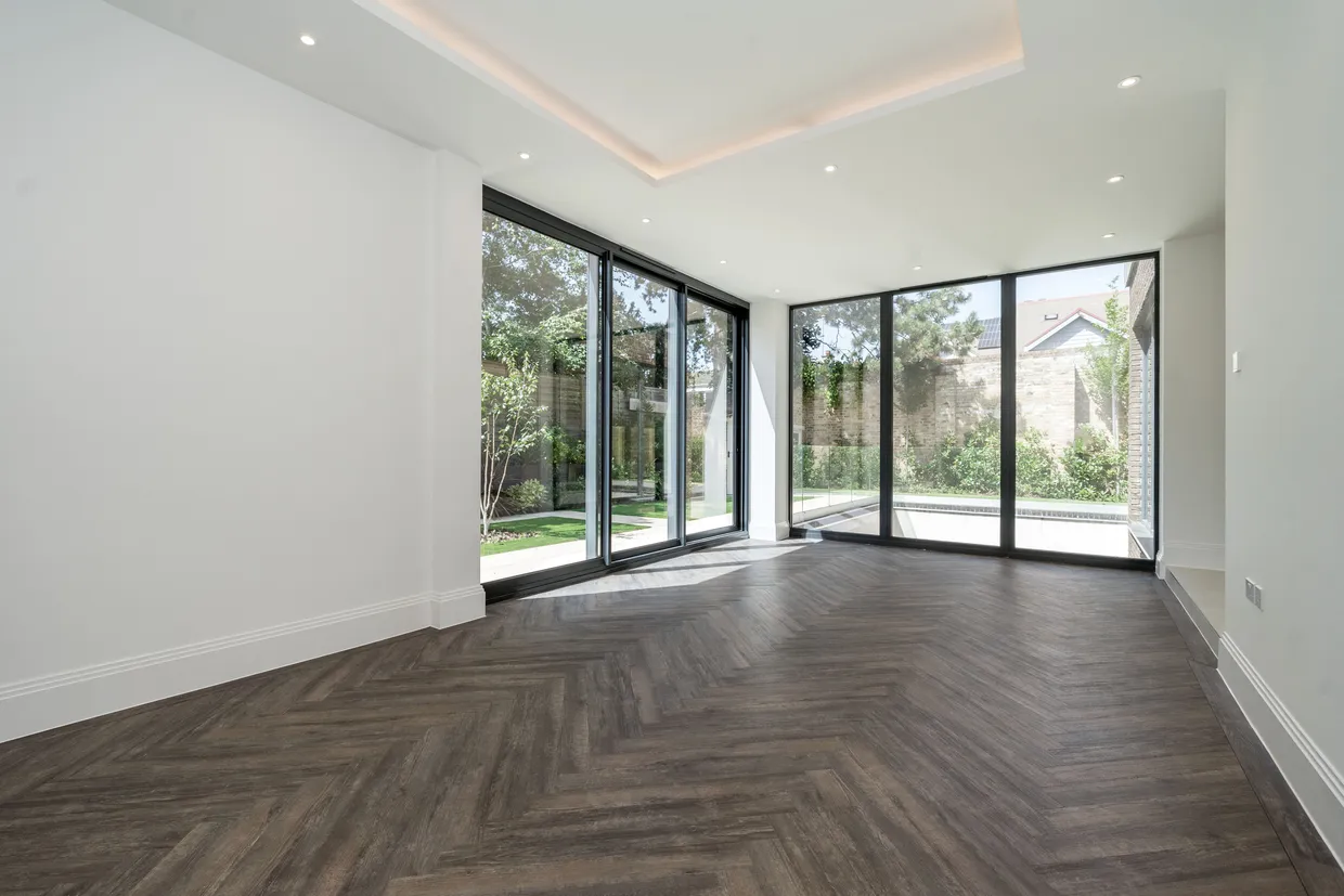 6 Castlebar Hill, London, W5 photo 8