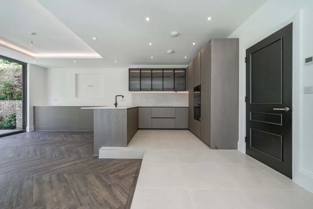 Castlebar Hill, London, W5 photo 2