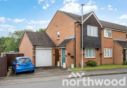 Hunting Gate Drive, Chessington, KT9