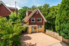 Wey Lodge Close, Liphook, GU30 photo 1