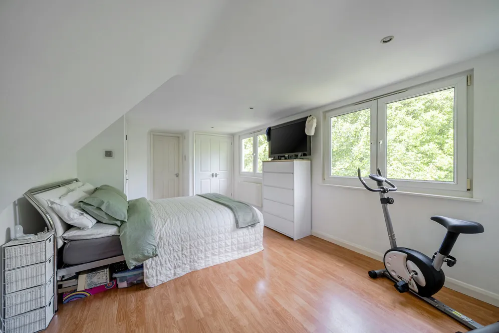 Wey Lodge Close, Liphook, GU30 photo 7