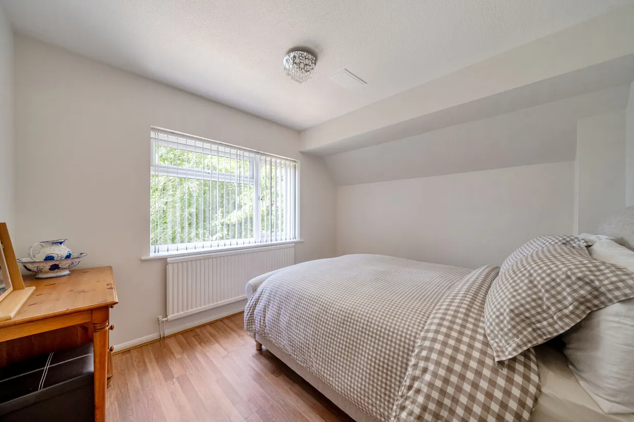 Wey Lodge Close, Liphook, GU30 photo 8