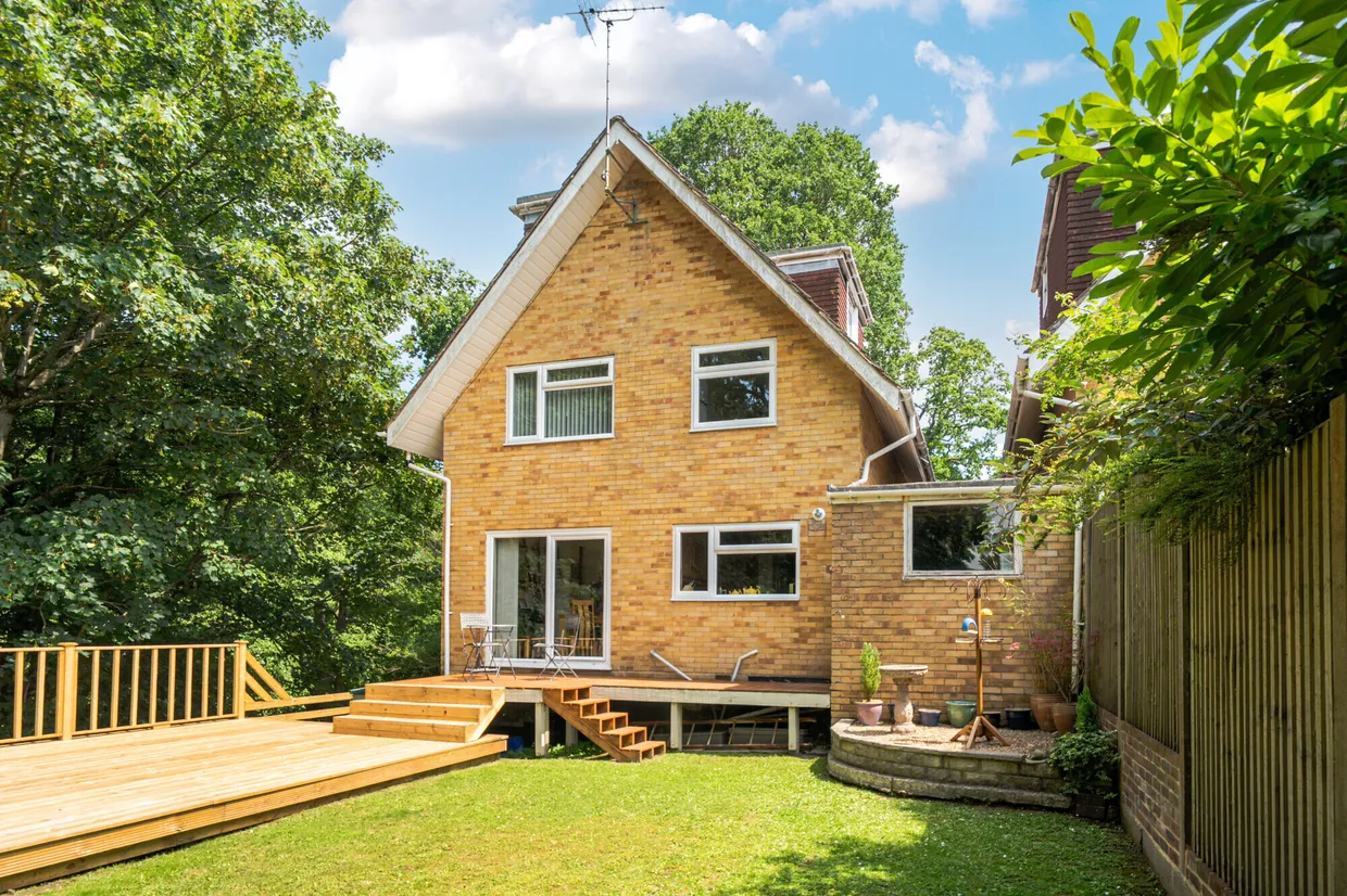 Wey Lodge Close, Liphook, GU30 photo 12