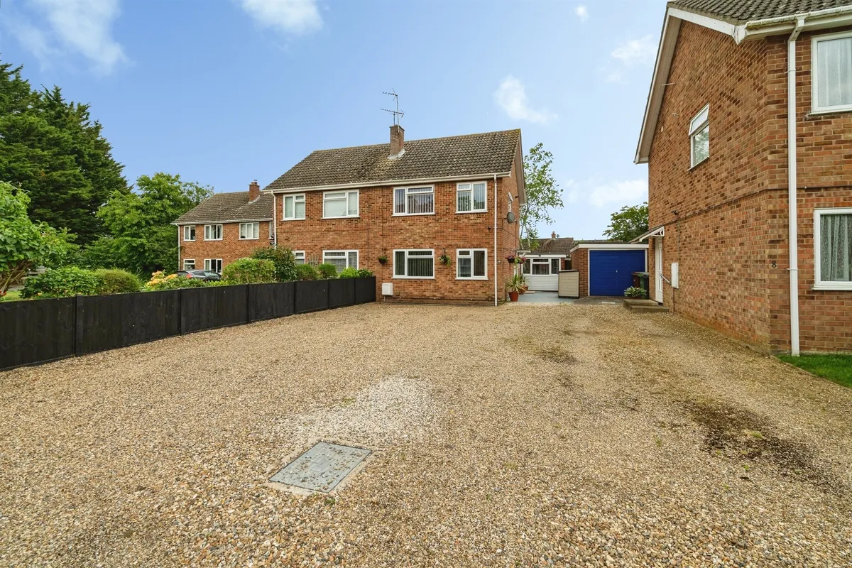 Pilgrims Way, Harleston