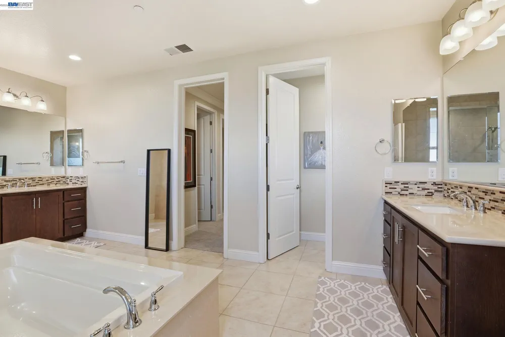 7151 Atlas Peak Dr, Dublin, CA 94568