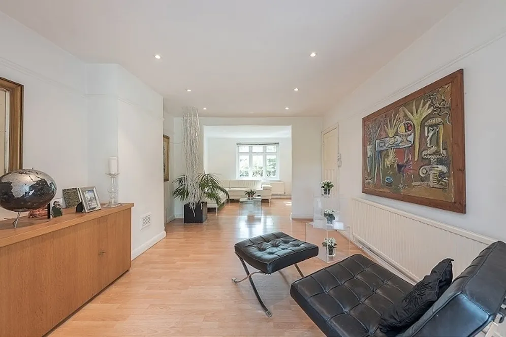 Halliwick Road London N10 photo 8