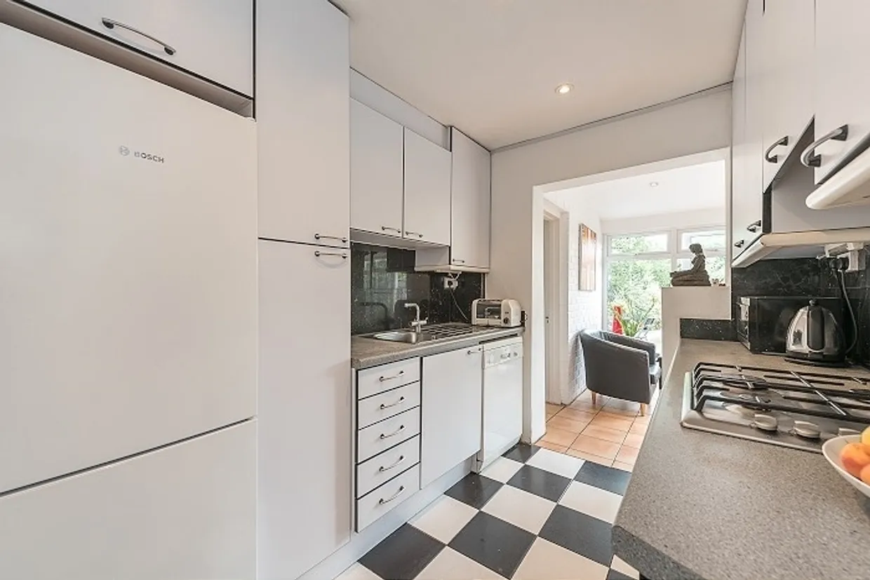 Halliwick Road London N10 photo 9