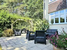 Heathyfields Road, Farnham, GU9 photo 19