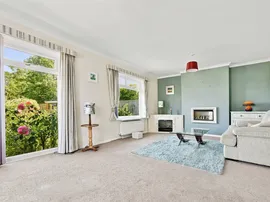 Malthouse Close, Blunsdon, Swindon thumb 3