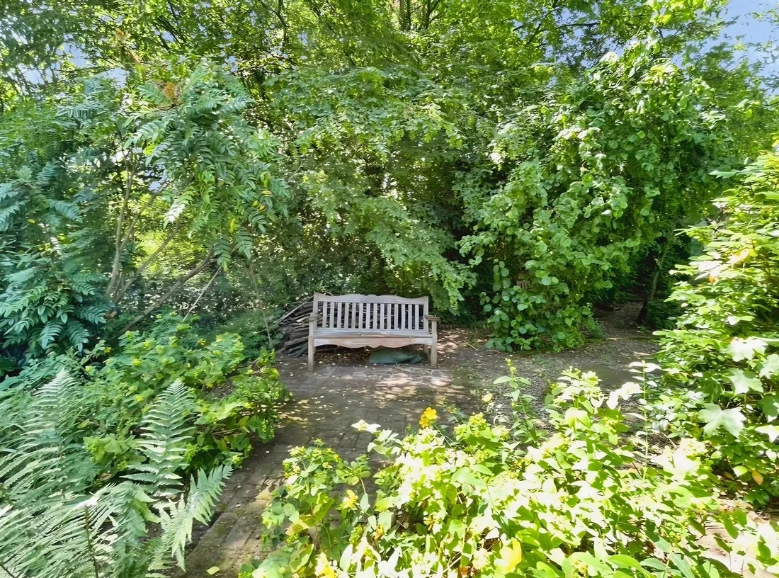 Property photo 25