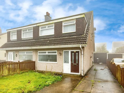 Vicar Park Drive, HALIFAXphoto