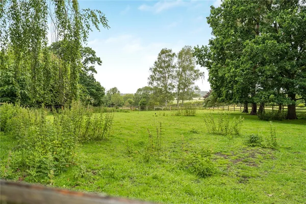 The Avenue, Bletsoe, MK44 photo 23