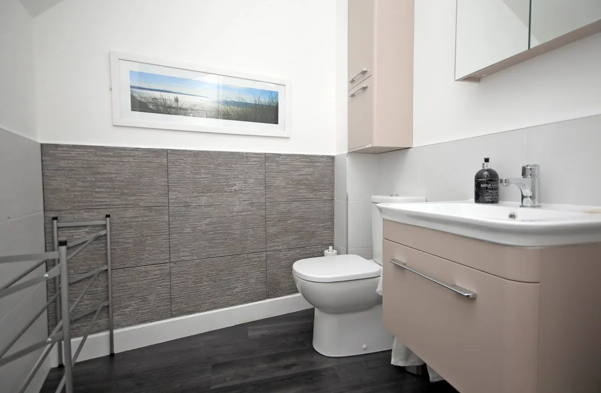 Y Felinheli, Gwynedd, LL56