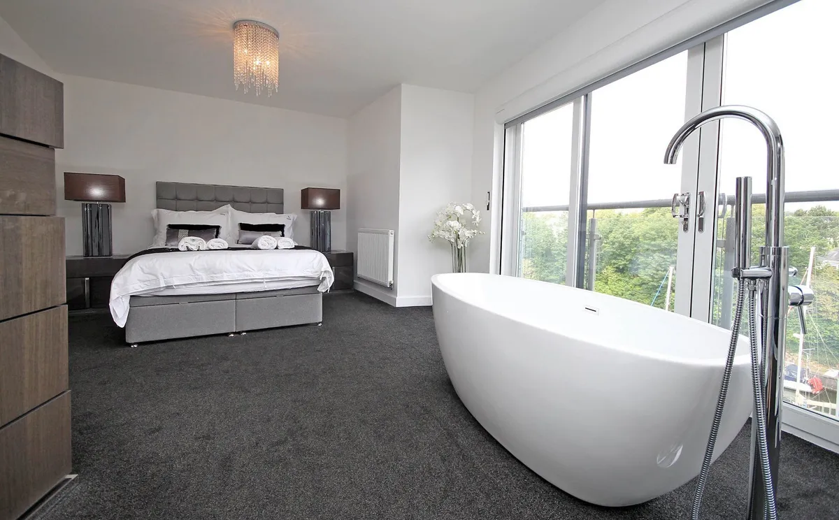 Y Felinheli, Gwynedd, LL56