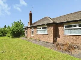 Uplands Road, Oadby, Leicester thumb 3