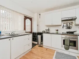 Wordsworth Drive, KNOTTINGLEY thumb 3