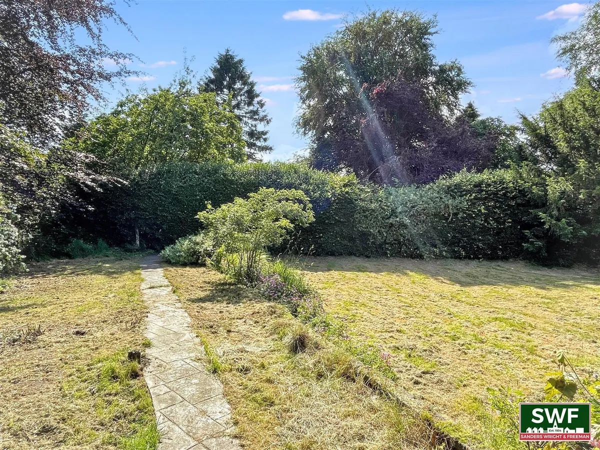Whitehouse Avenue, Finchfield, Wolverhampton