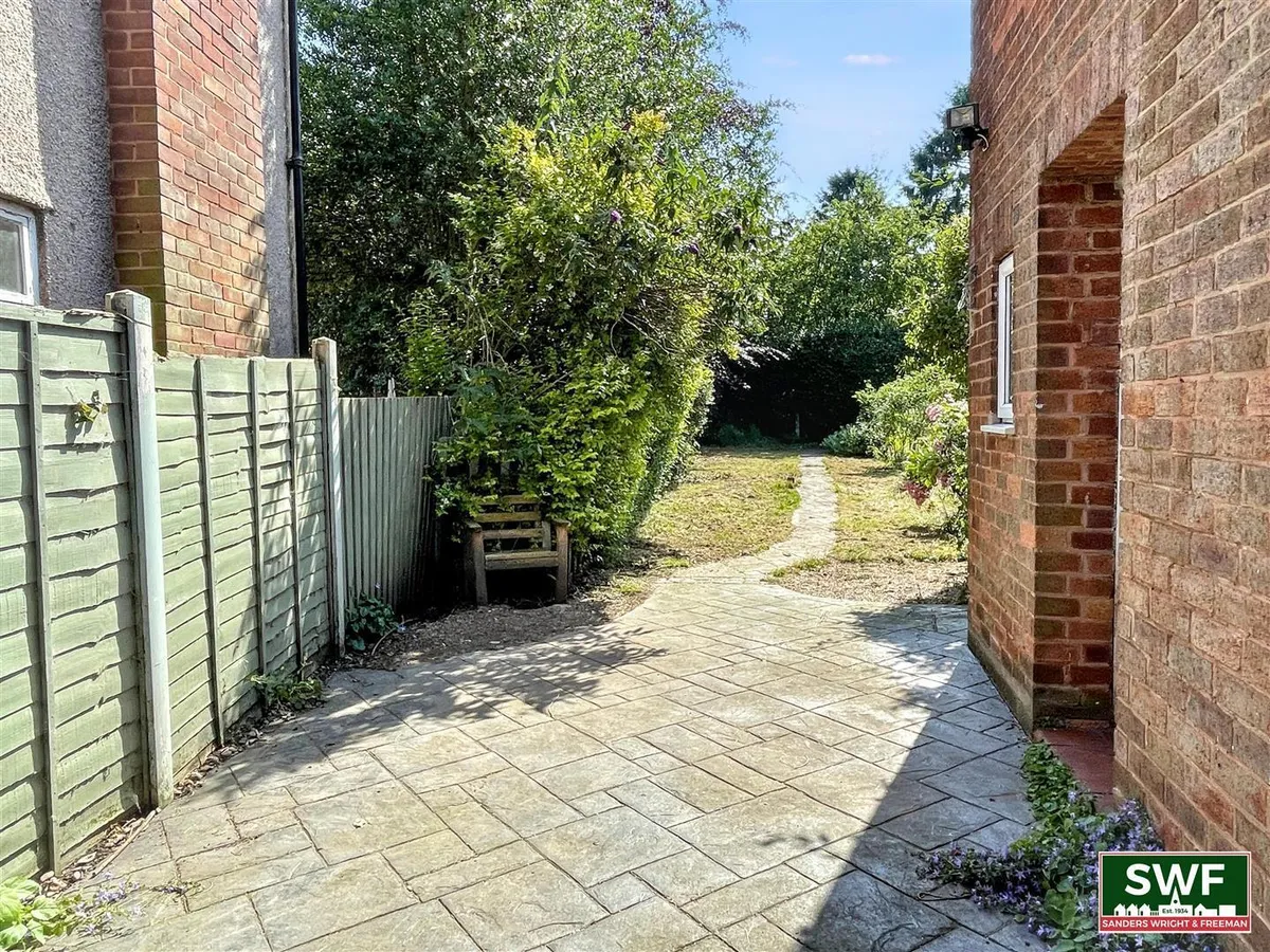 Whitehouse Avenue, Finchfield, Wolverhampton