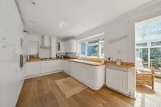 Wychwood Rise, Great Missenden, HP16 photo 3