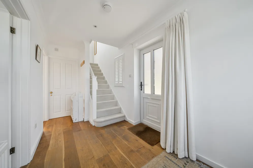Wychwood Rise, Great Missenden, HP16 photo 10