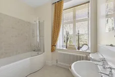 Guildford Road, Farnham, GU10 photo 11
