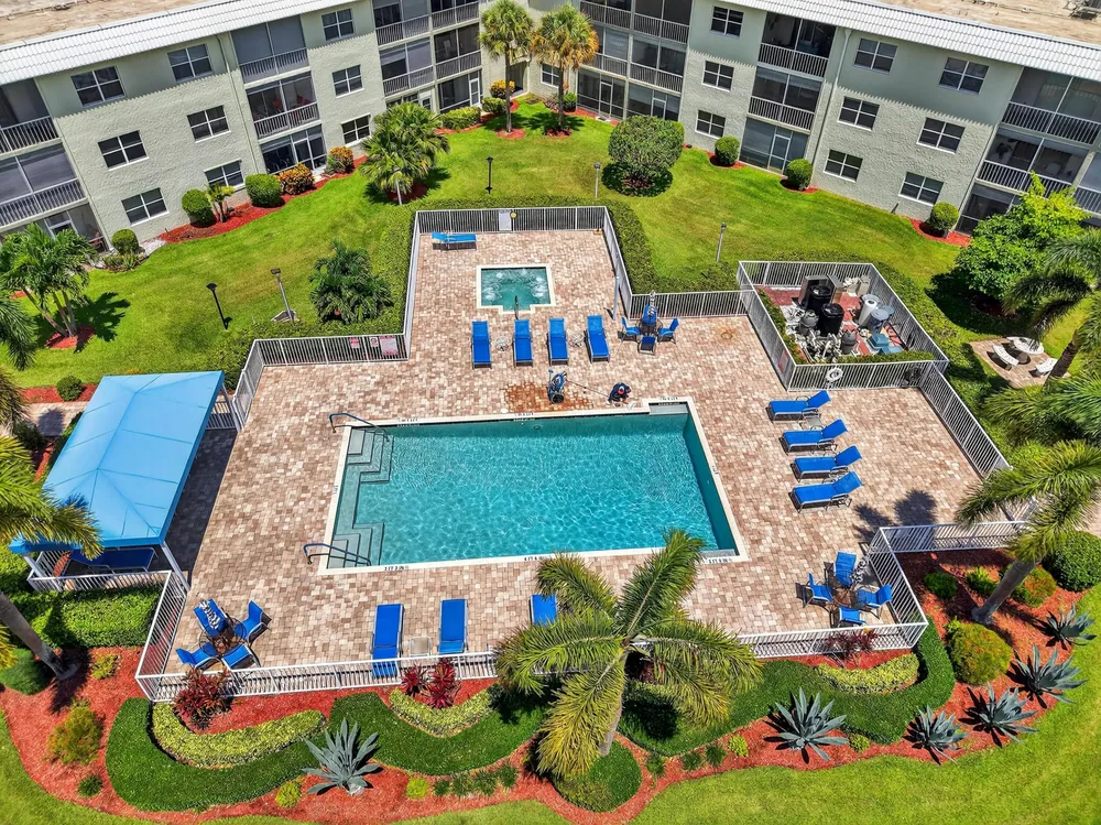 9880 Marina Blvd, Boca Raton, FL 33428