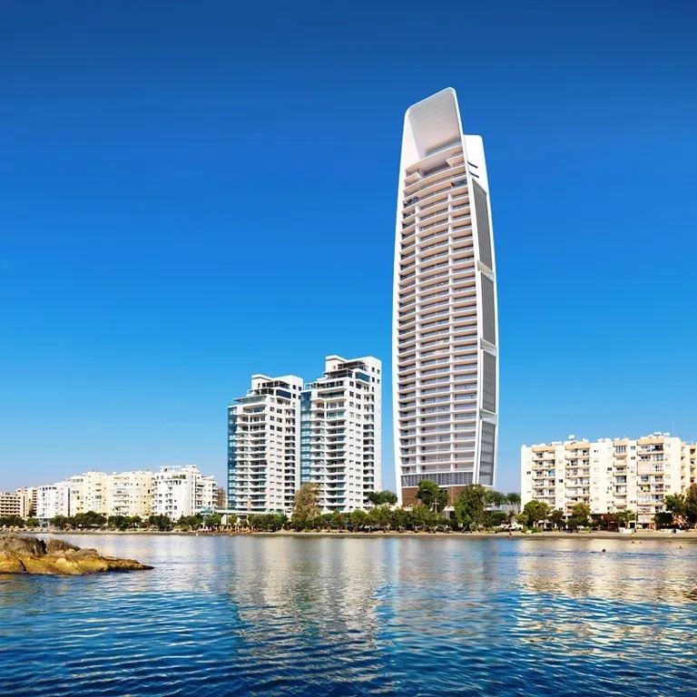 3 B/R Luxury Sea-front Apartment : Limassol, Neapolis