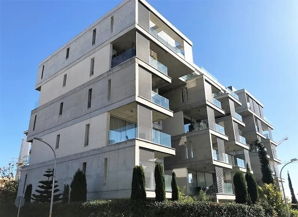 2 B/R Apartment : Limassol, Neapolis