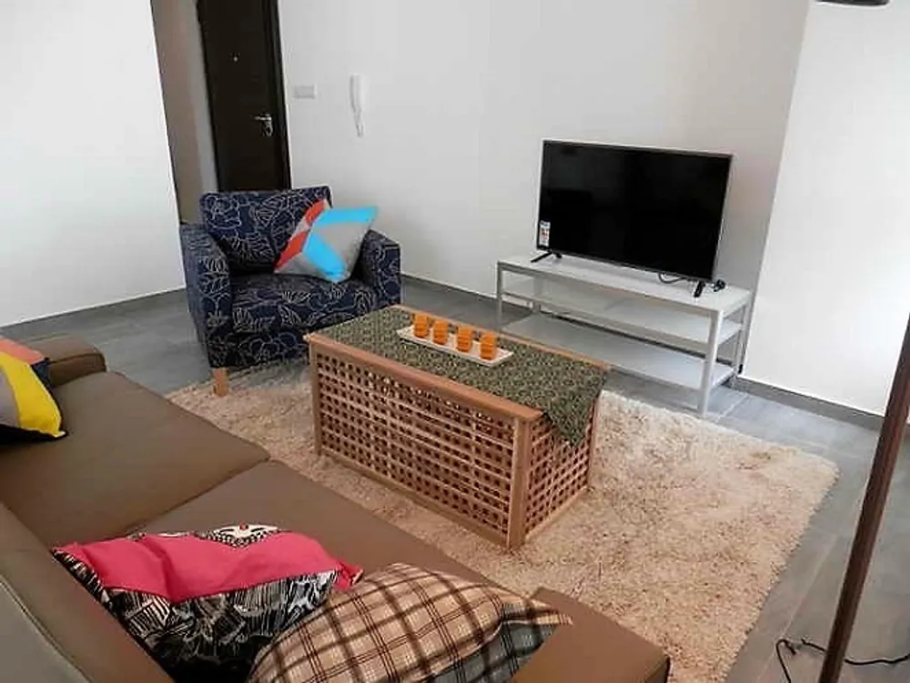 2 B/R Apartment : Limassol, Neapolis