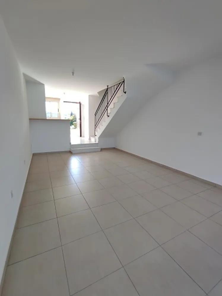 2 Bedroom Townhouse : Prodromi, Polis