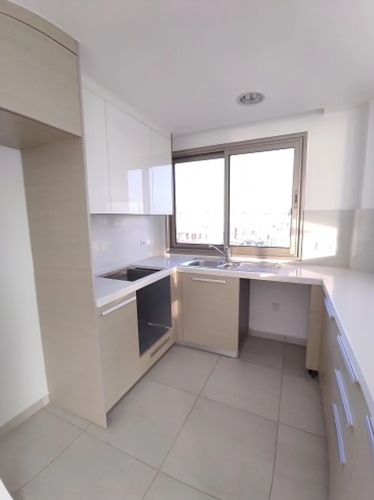3 Bedroom Apartment with sea views : Kato Paphos, Kato Paphos