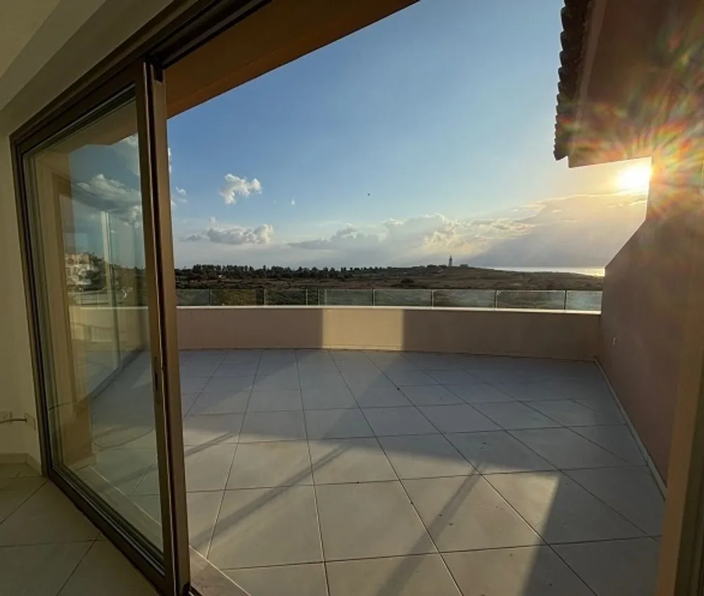 3 Bedroom Apartment with sea views : Kato Paphos, Kato Paphos