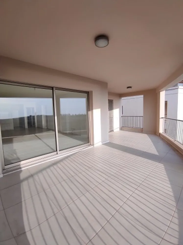 3 Bedroom Apartment with Sea Views : Kato Paphos, Kato Paphos