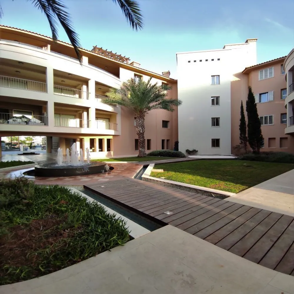 3 Bedroom Apartment with sea views : Kato Paphos, Kato Paphos