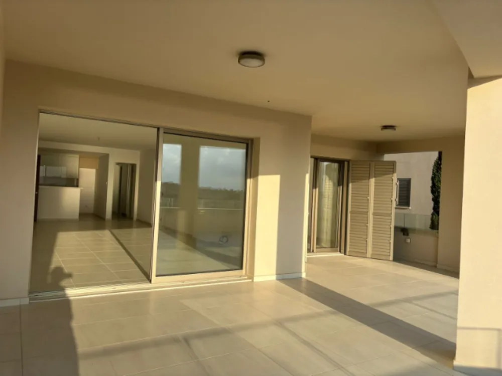 3 Bedroom Apartment with sea views : Kato Paphos, Kato Paphos