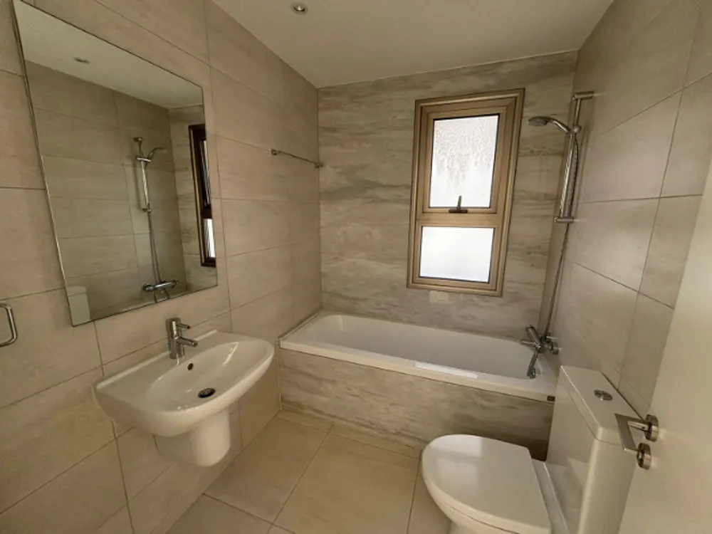 3 Bedroom Apartment with sea views : Kato Paphos, Kato Paphos