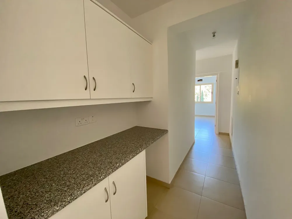 3 B/R Apartment : Elysia Park : Universal, Paphos, Kato Paphos