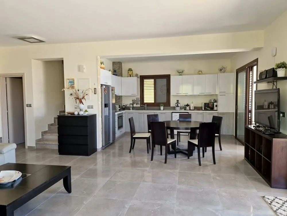 3 Bedroom Villa with mountain and sea views : Tala, Paphos, Tala